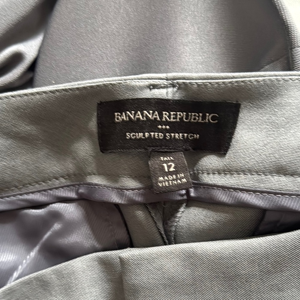 Banana Republic Sculpted Stretch Pants in Light Heather Gray - Picture 3 of 4